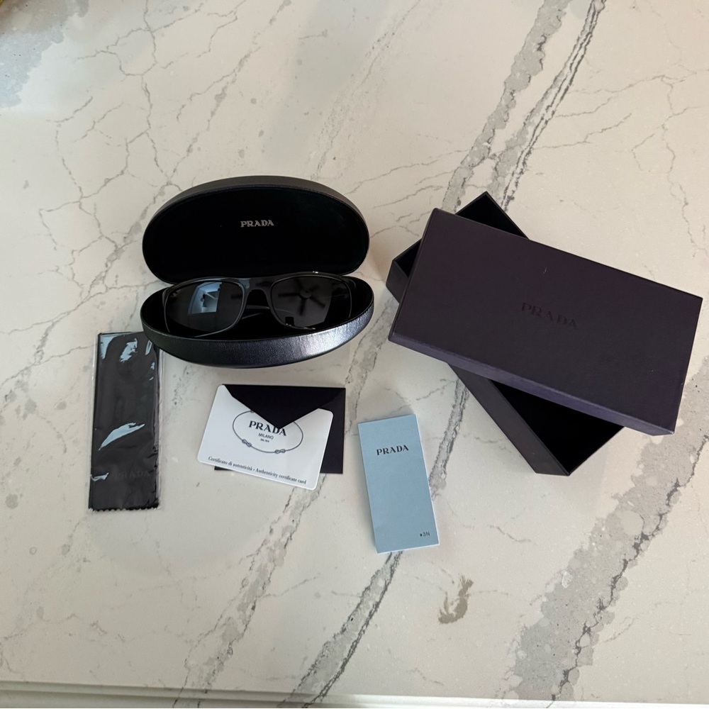NWOT Prada Black Sunglasses with Case, Box & Authenticity Card - Picture 7 of 12